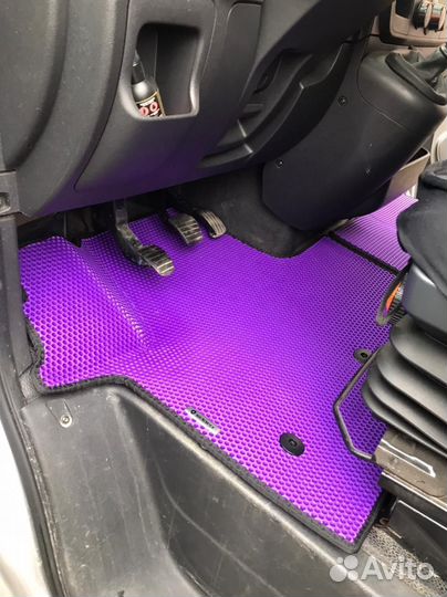 Автомобильные коврики на Renault Master