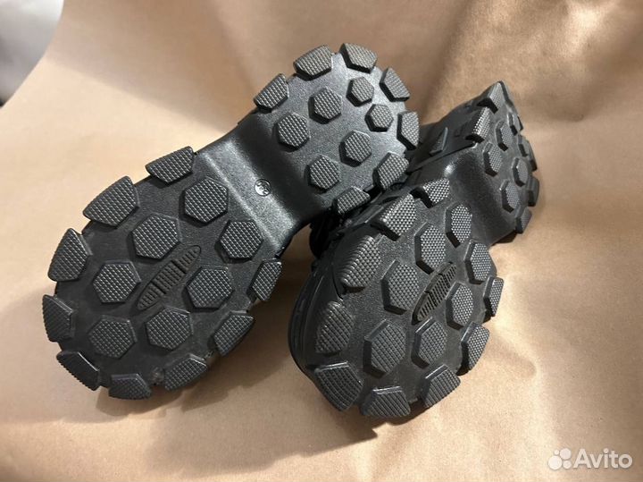 Кроссовки корея