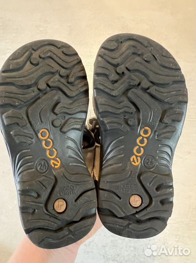Ecco босоножки 24