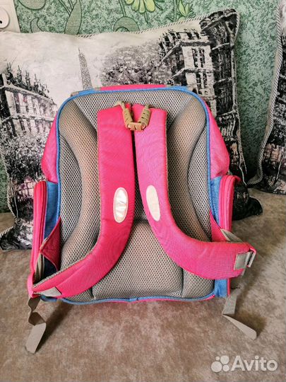 Рюкзак школьный