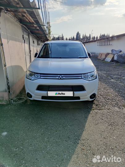 Mitsubishi Outlander 2.0 AT, 2013, 195 000 км