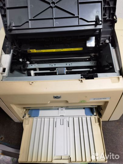 Принтер HP LaserJet 1022