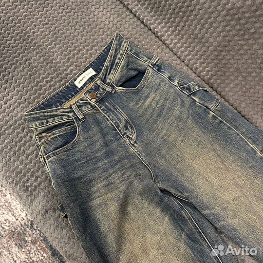 Джинсы широкие