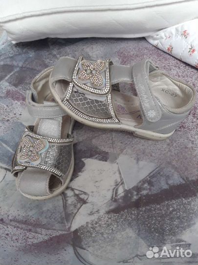 Обувь для девочки. Босоножки