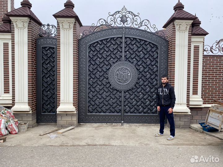 Кованные ворота перилы навесы