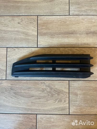 Решетка бампера левая Peugeot 508