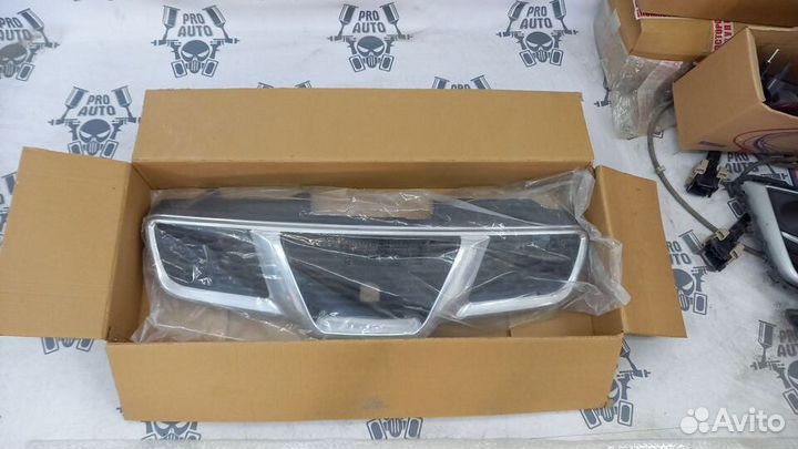 Решетка радиатора Nissan Qashqai J10