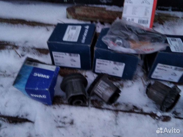 Продам сайленблоки задней балки пежо 206