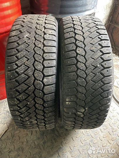 Gislaved Nord Frost 200 SUV 215/60 R17 96T