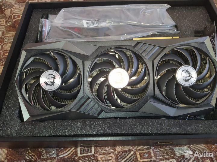 MSI GeForce RTX 3060 Ti gamingZ trio