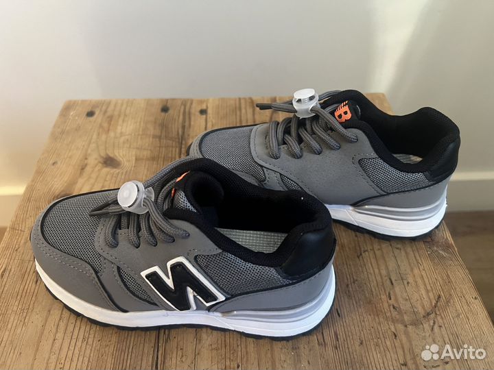 Кроссовки детские new balance 28 размер