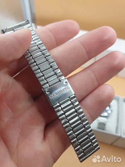 Наручные часы синие