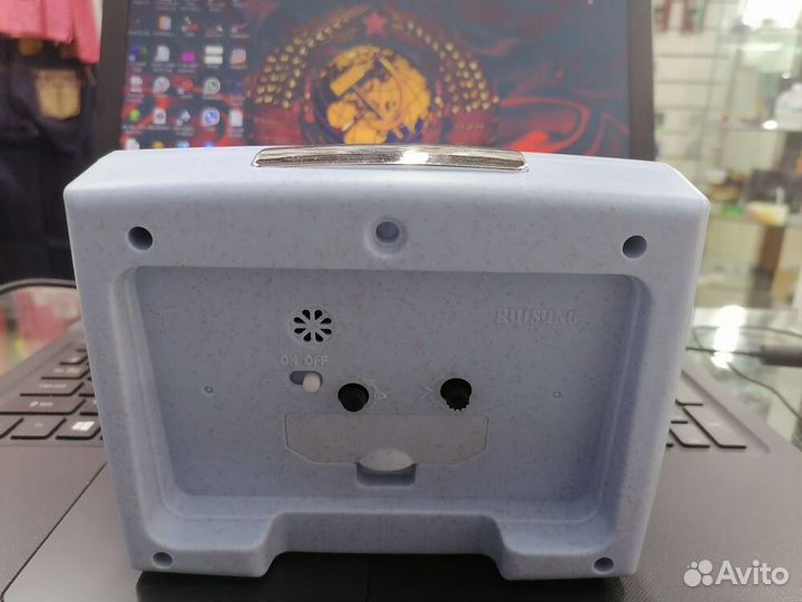 Часы будильник