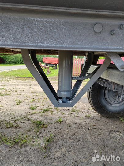 Прицеп тракторный 2ПТС-4 789, 1981