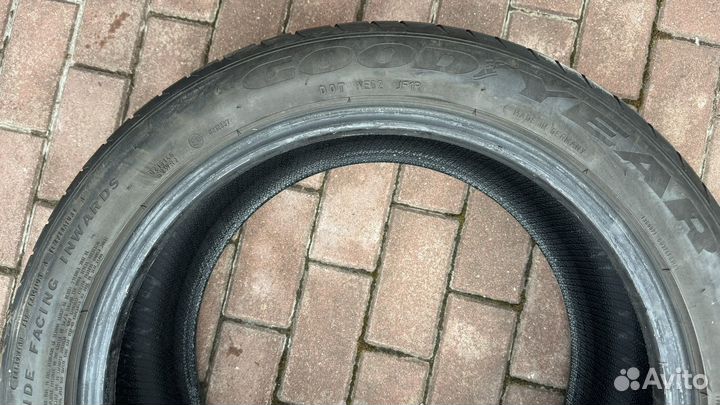 Goodyear EfficientGrip 275/40 R19 101Y