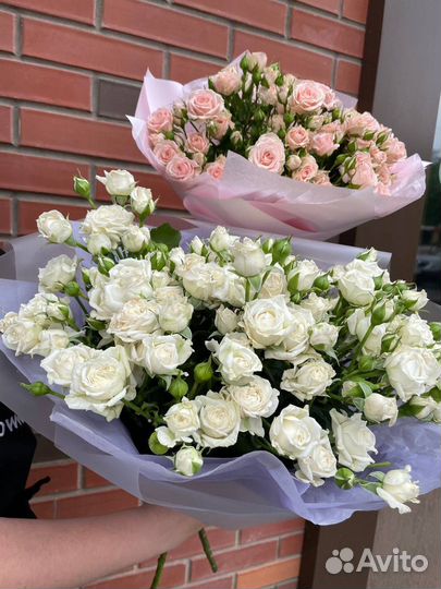 Букеты из кустовых роз