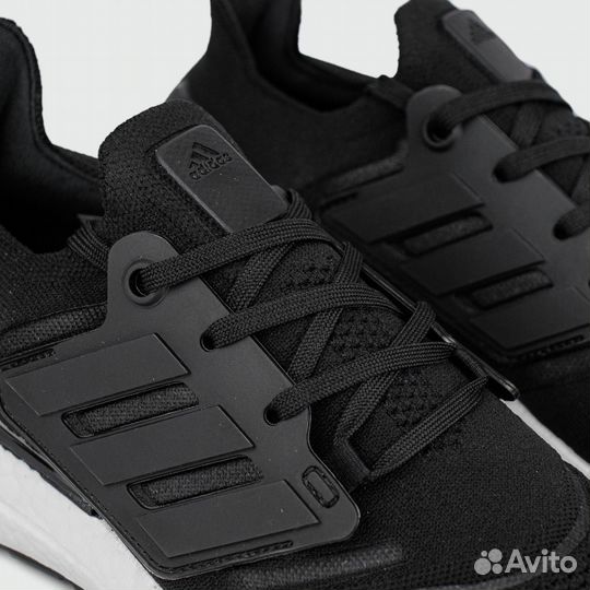 Кроссовки Adidas Ultraboost 22 Black White