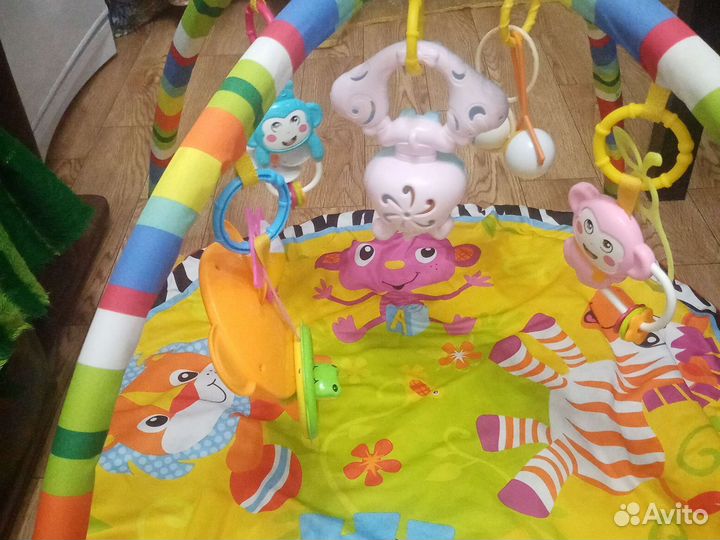 Развивающий коврик