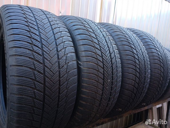 Bridgestone Blizzak LM-001 265/50 R19