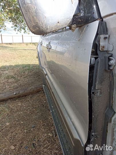 Кузов Митсубиси Паджеро 3 GDI 2005 год