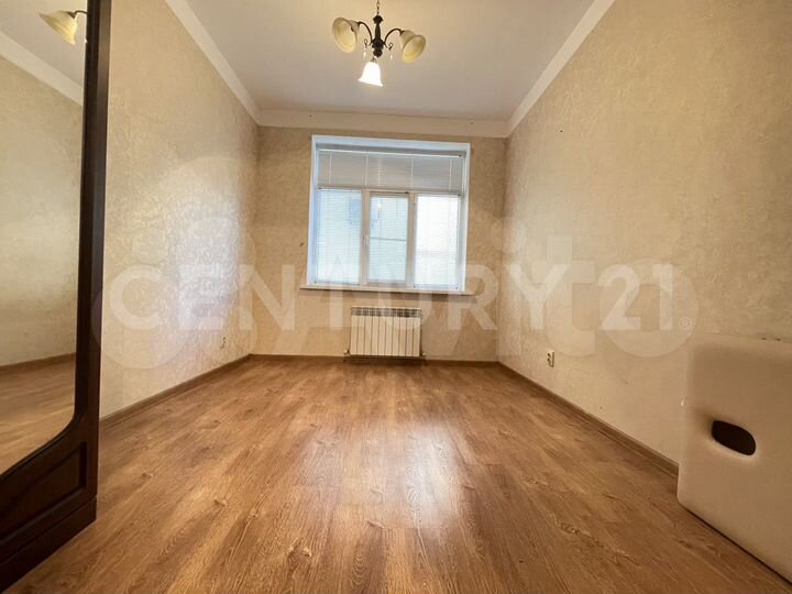 3-к. квартира, 92 м², 2/5 эт.