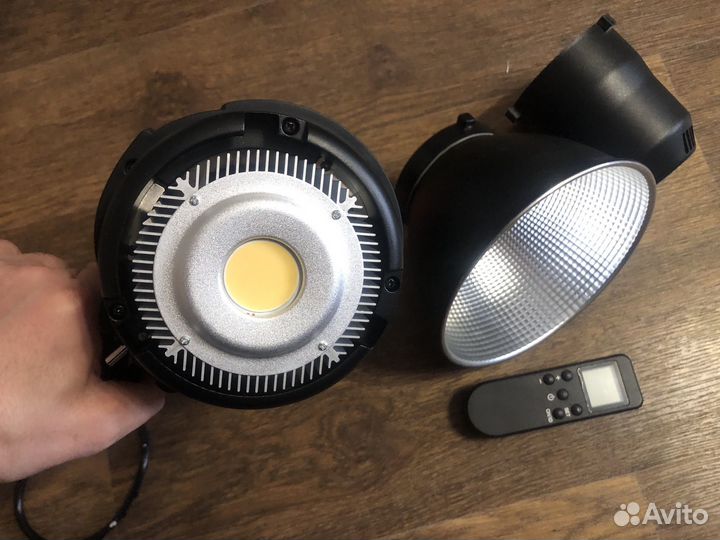 Видеосвет Andoer DL-150