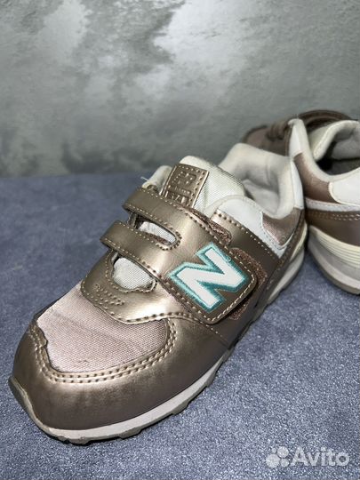 Кроссовки для девочки