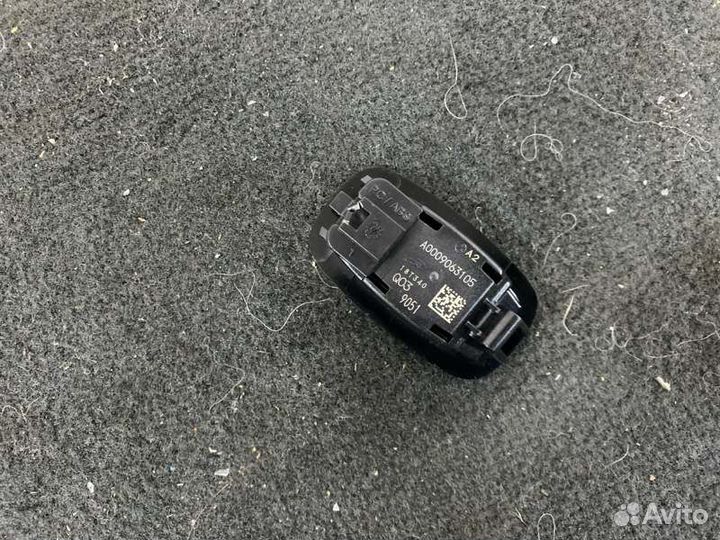 Плафон подсветки салона Mercedes-Benz Glс-Clаss