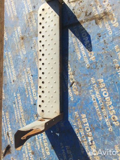 Подножка. ЗИЛ 5301 фургон Д 245 2005