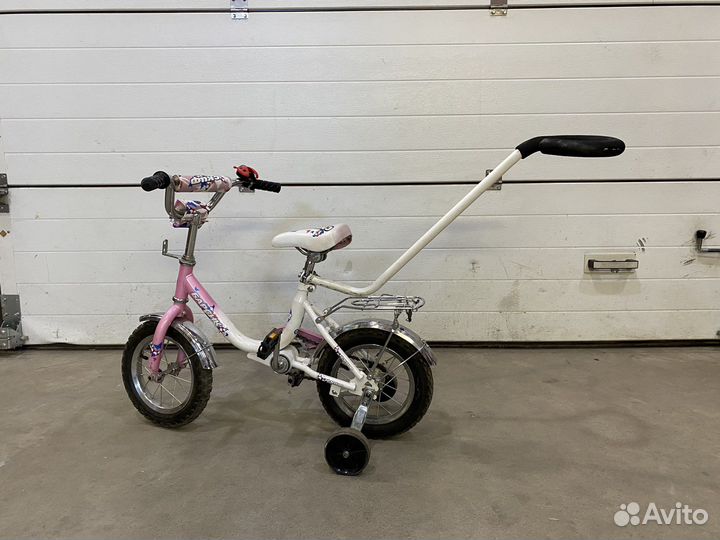 Детский велосипед четырехколесный 12 с ручкой