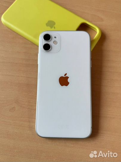 iPhone 11, 64 ГБ