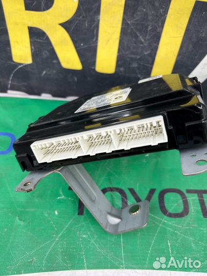 Блок электронный Kia Quoris 1 G8BE 2012-2019