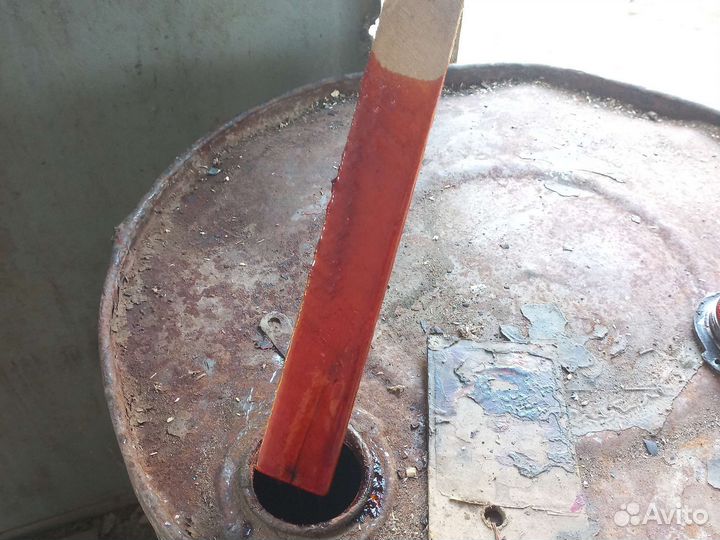 Масляная краска красно-коричневая СССР 200 литров