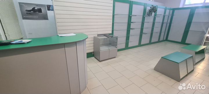 Торговое оборудование для магазина обуви