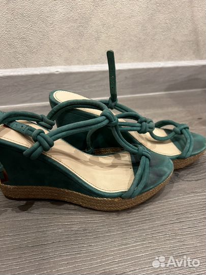 Босоножки prada