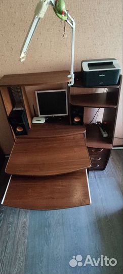 Компьютерный стол