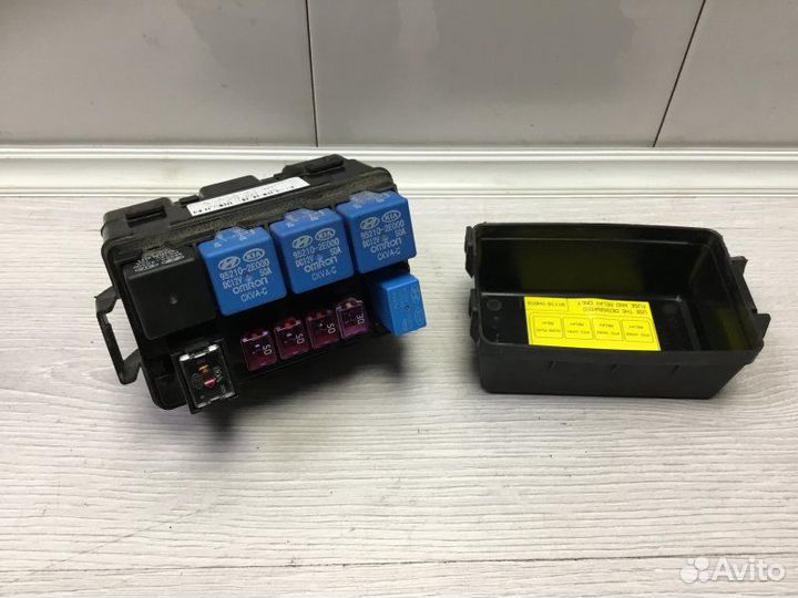 Блок реле Kia Cee'd 1.6 2008