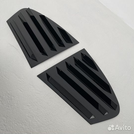 BMW 5 G30 шторки на боковые задние стёкла