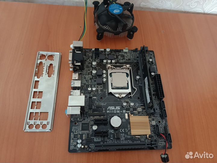 Материнская плата с процессором 1151