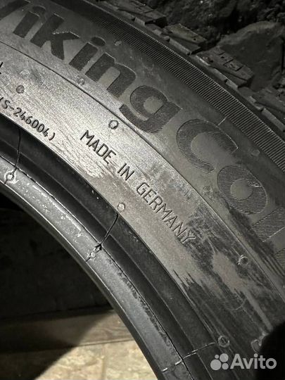 Continental ContiVikingContact 7 235/50 R19 103T