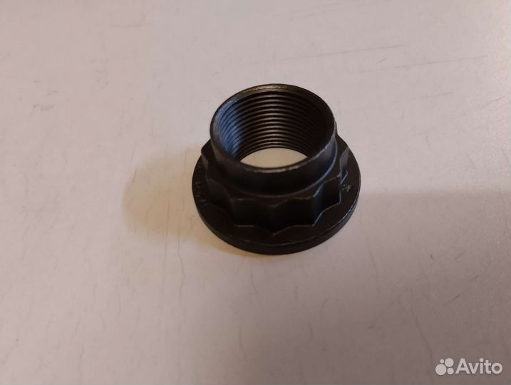 Гайка хвостовика редуктора Ивеко Дейли