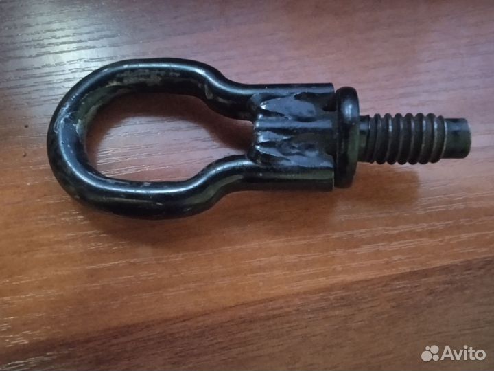 Буксировочный крюк Форд Фокус 2