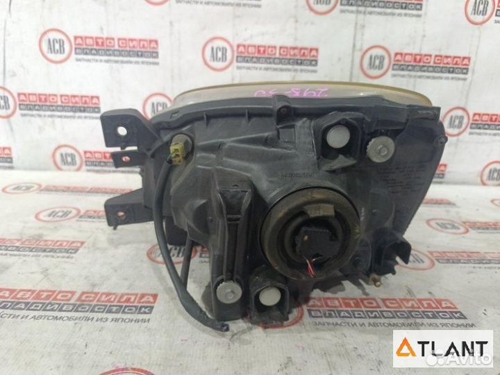 Фара правая mitsubishi dion