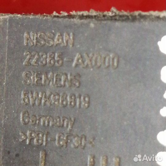 Датчик расхода воздуха Nissan Cube