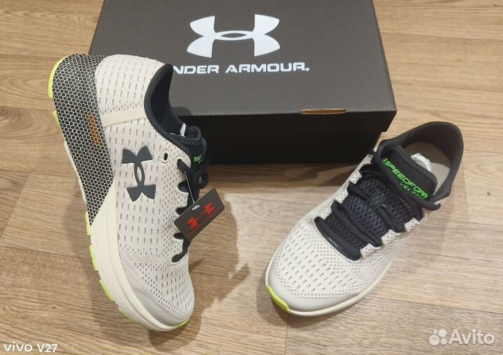 Кроссовки новые Under Armour Speedform lux бежевые