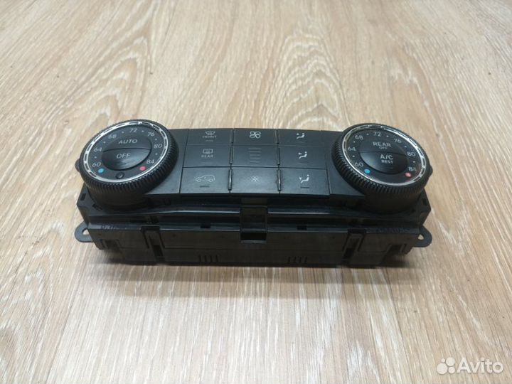 Блок управления климат-контролем Mercedes Ml W164