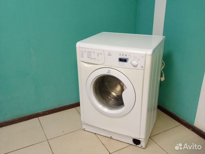 Стиральная машина indesit