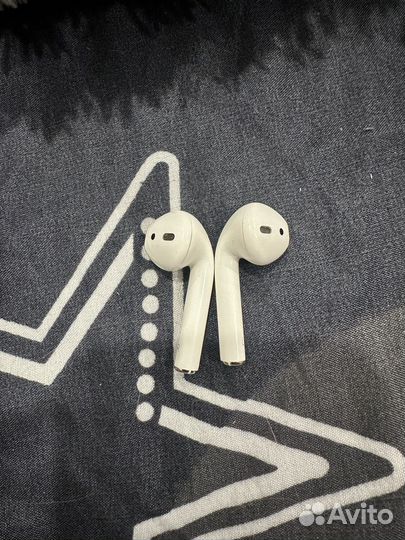 Airpods 2 без кейса