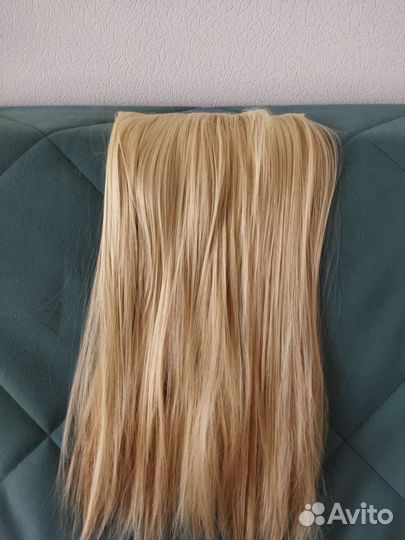 Волосы на заколках искусственные