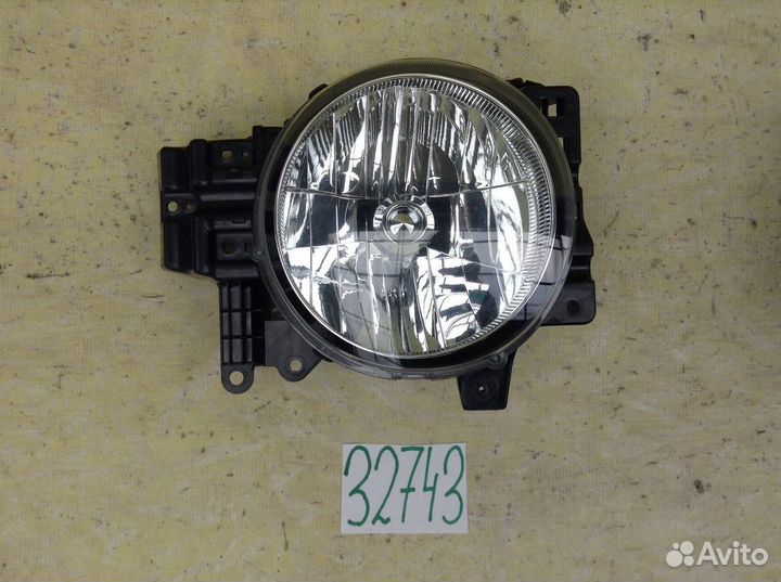 Toyota FJ Cruiser J15 Фара Левая и Правая